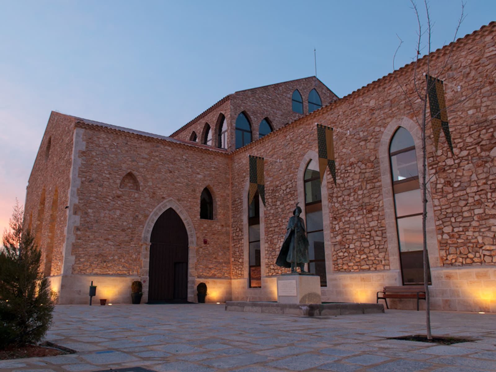Edifici
